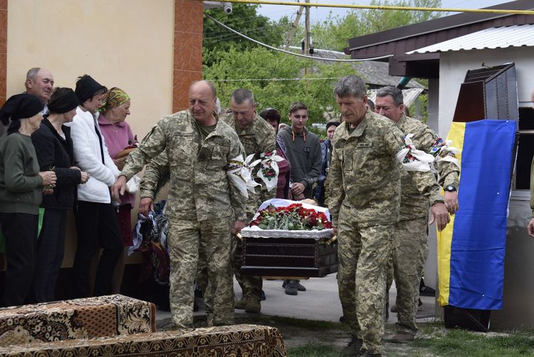 Попрощалися з Героєм