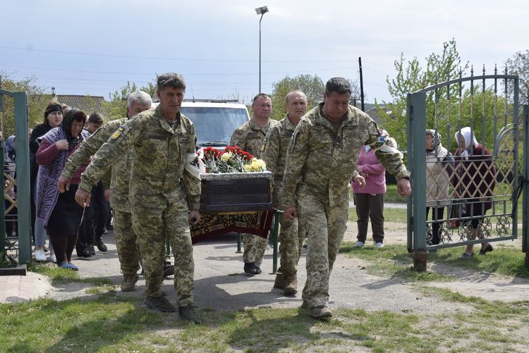 Попрощалися з Героєм