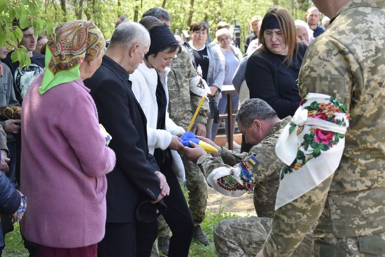 Попрощалися з Героєм