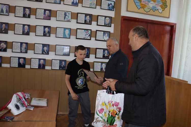 Юні погребищани