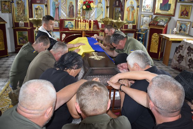 Пробачте, друзі і родина