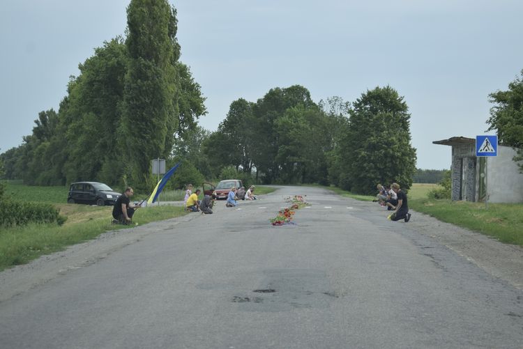 Пробачте, друзі і родина