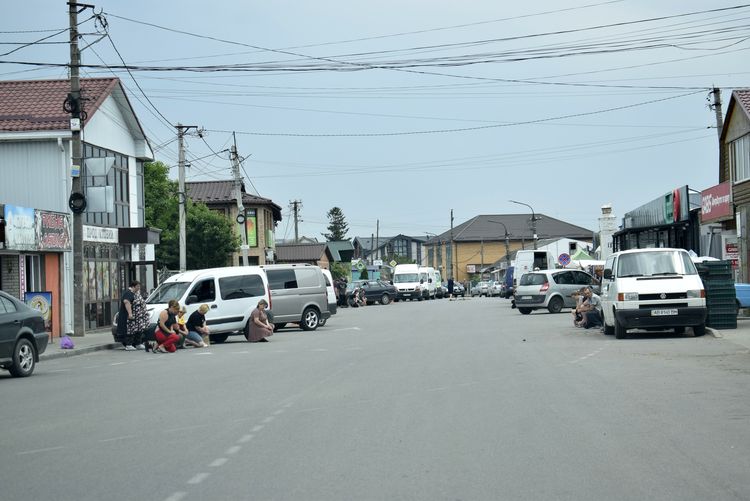 Пробачте, друзі і родина