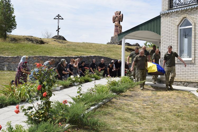 Пробачте, друзі і родина