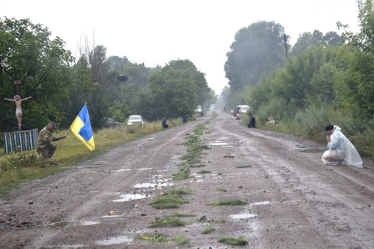 Зустрічали воїна Героя