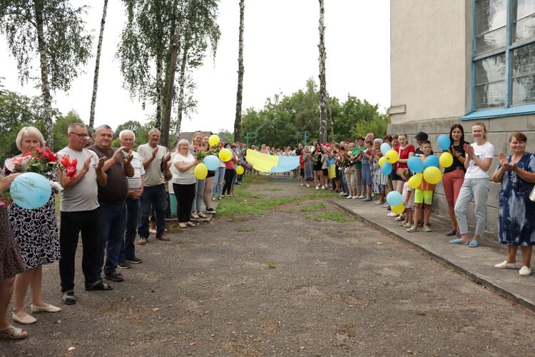 повернувся з полону