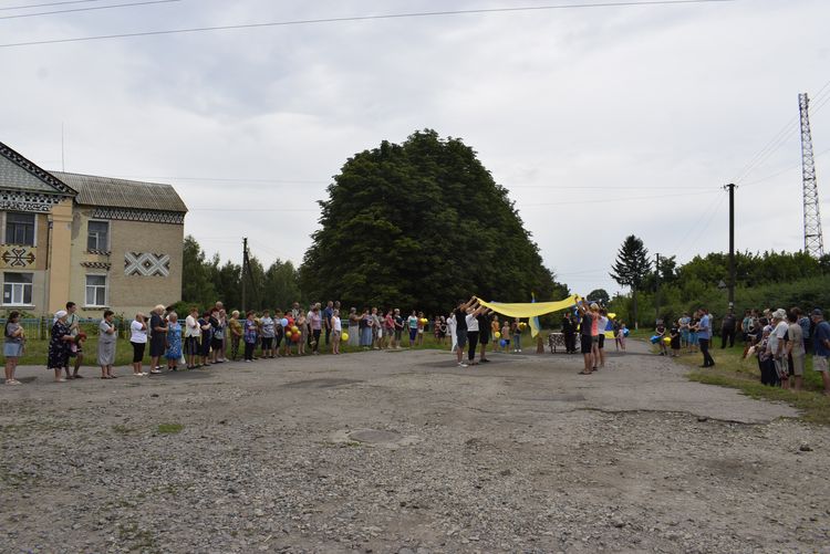 зустріли звільненого з полону