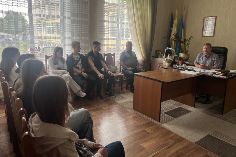 Пліч-о-пліч з із Барвінківською громадою