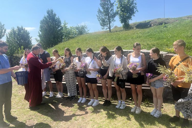 Пліч-о-пліч з із Барвінківською громадою