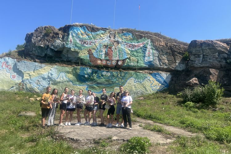 Пліч-о-пліч з із Барвінківською громадою