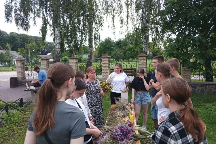 Пліч-о-пліч з із Барвінківською громадою