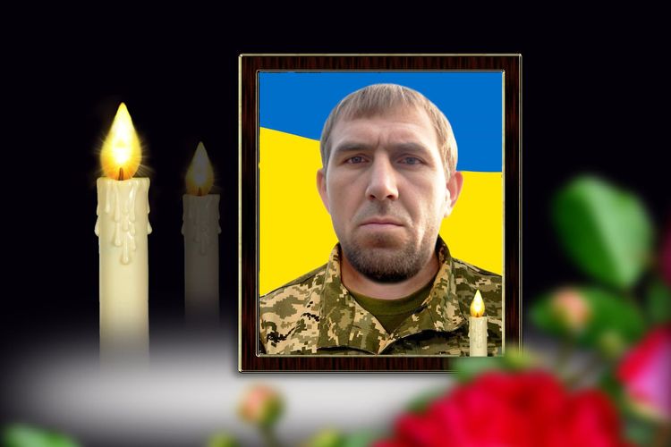 Вулиця стелить квіткові доріжки