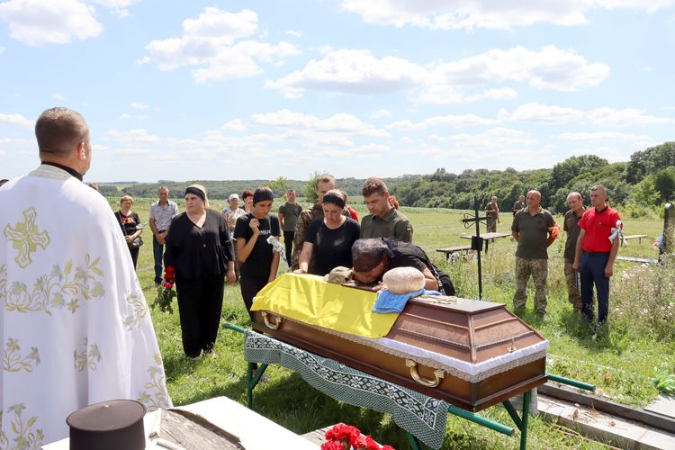 Він ішов у бій