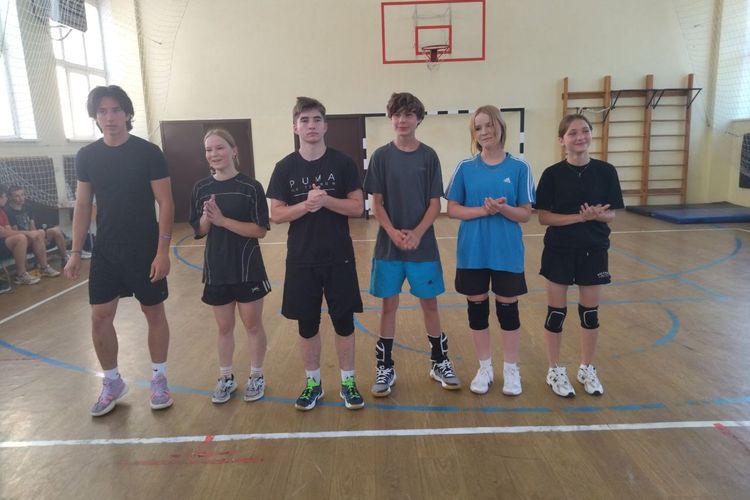 змагання з волейболу