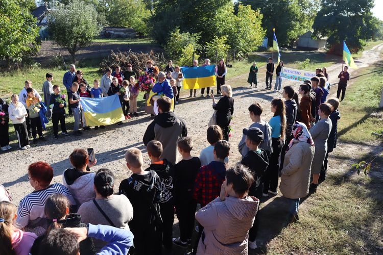 зустріли Героя з полону