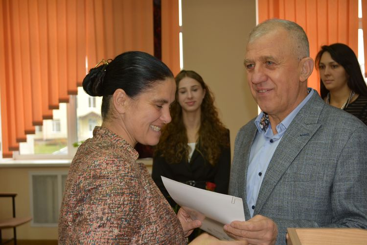 виховання молоді