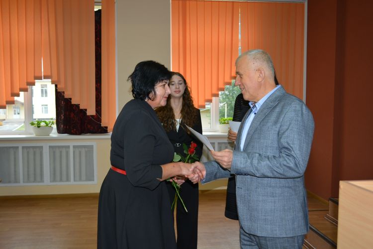 виховання молоді