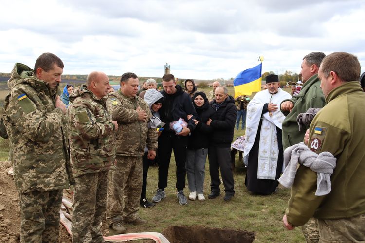 Спи наш, солдате