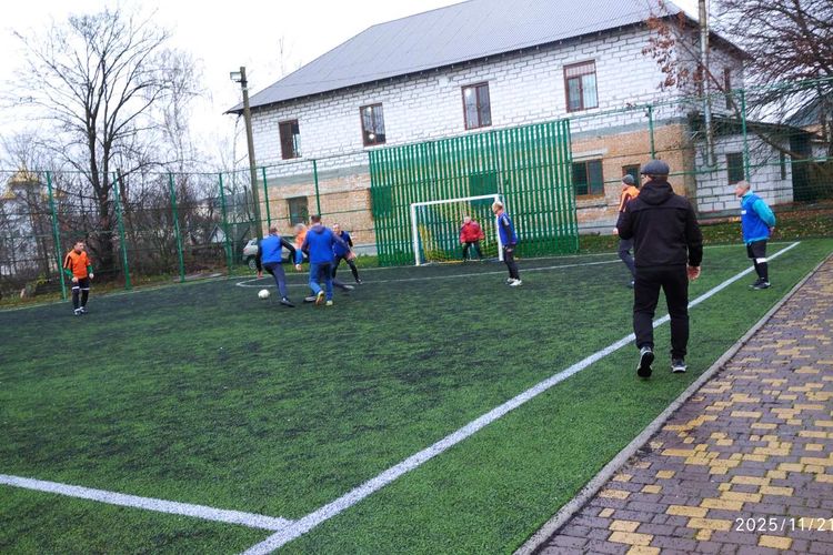 змагання з футболу