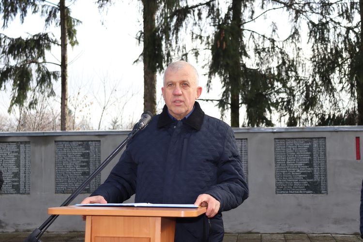 Відкрили меморіальні дошки