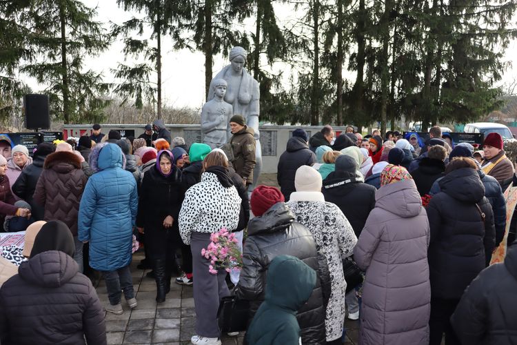 Відкрили меморіальні дошки