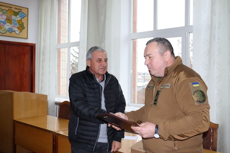 Вітали військовослужбовців та волонтерів