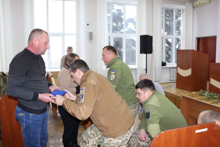 нагороджено Орденом «За мужність»