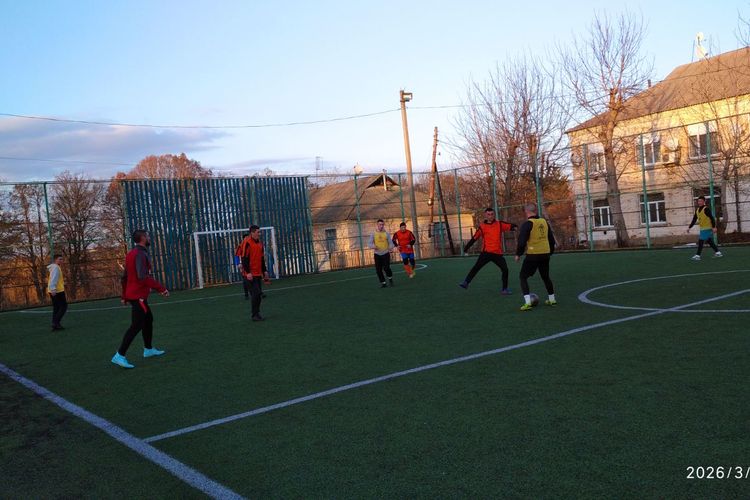 Продовжився турнір