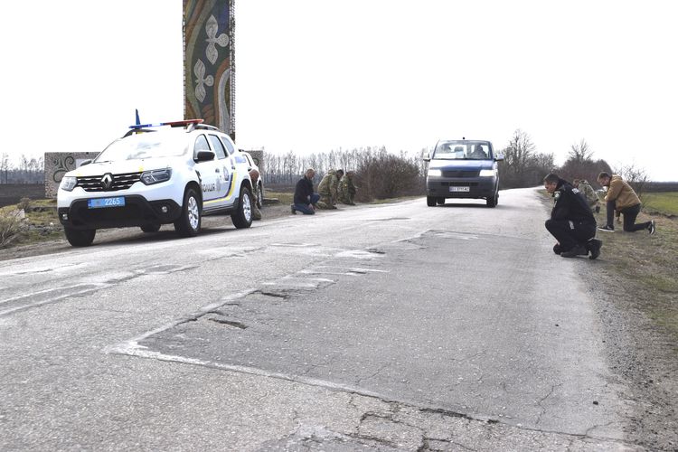 Зі сльозами