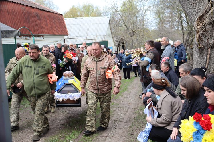 Попрощалися з Героєм