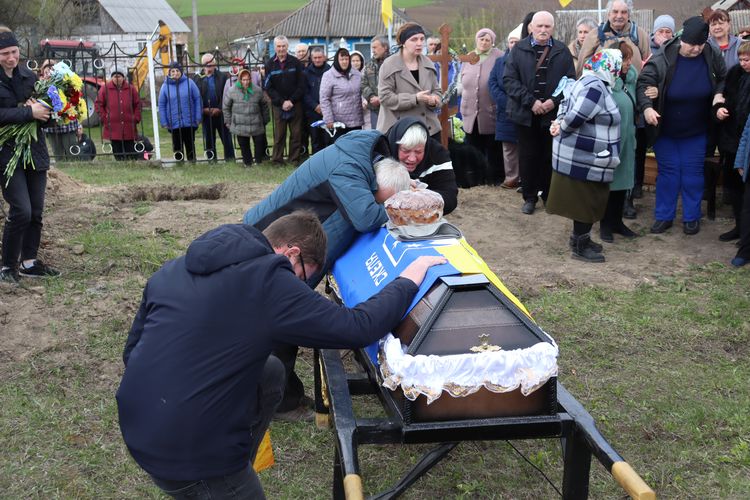 Попрощалися з Героєм