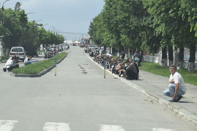 Громада схилила голови
