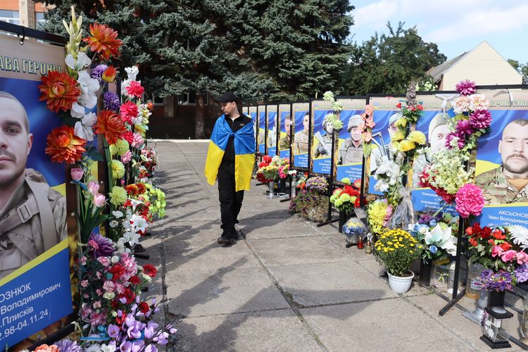 зустріли звільненого з ворожого полону