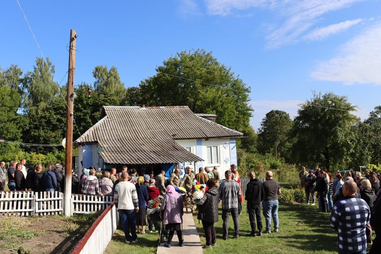 Погребищенська громада попрощалася