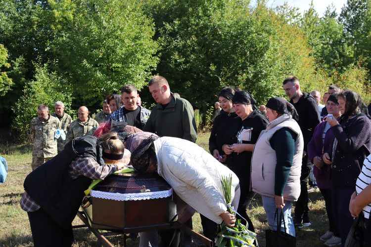 Погребищенська громада попрощалася