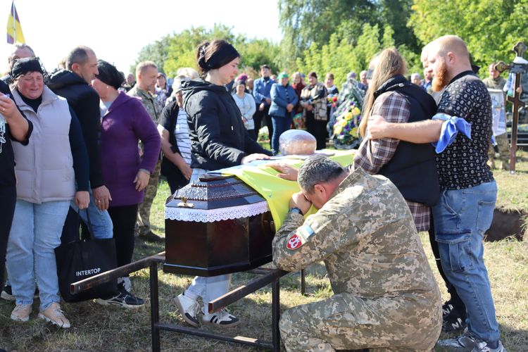 Погребищенська громада попрощалася