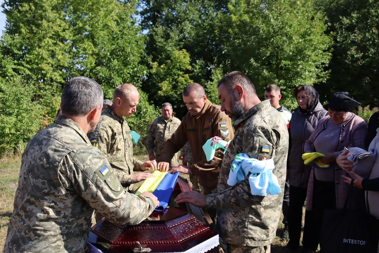 Погребищенська громада попрощалася