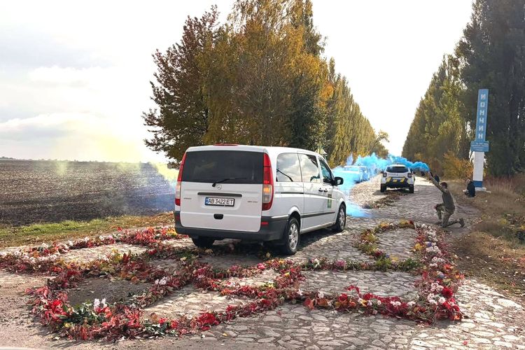 Родино, не плач, не болить вже нічого